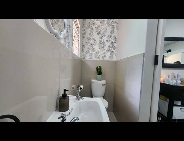 BUSINESS PROPERTY TO RENT IN LA LUCIA